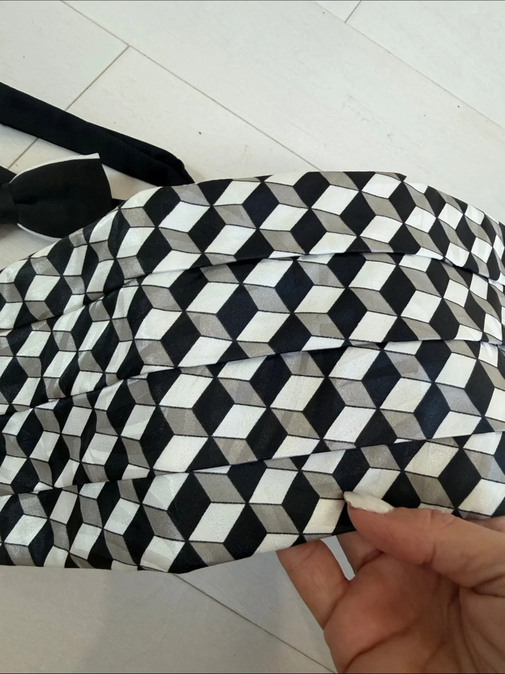 Michael Brandon Black & White Geometric Cummerbund & Bow Tie with pocket square